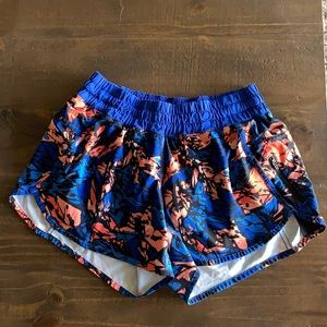 Lululemon Speed Up Shorts 2.5” Size 8